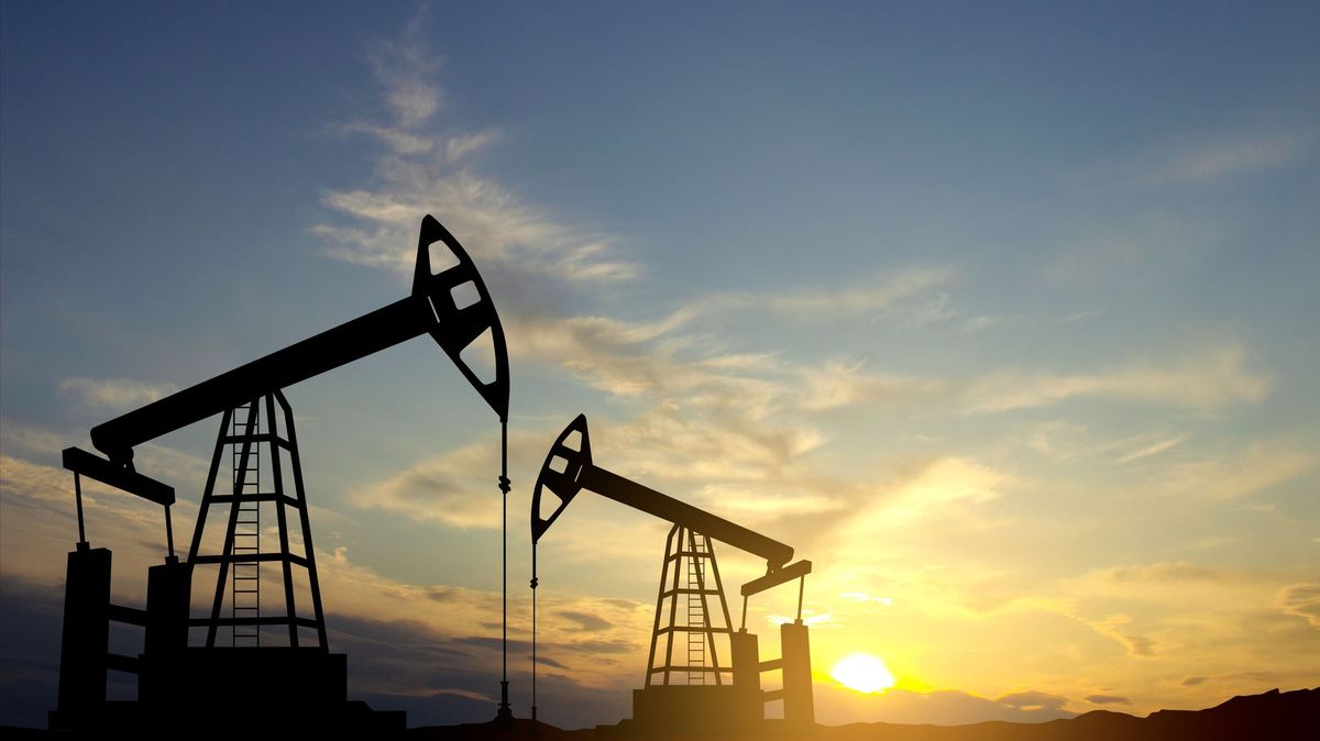 Ceny ropy prudce klesají